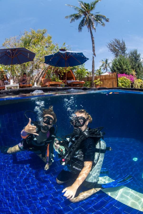 Manta Dive Gili Air Resort Exterior photo
